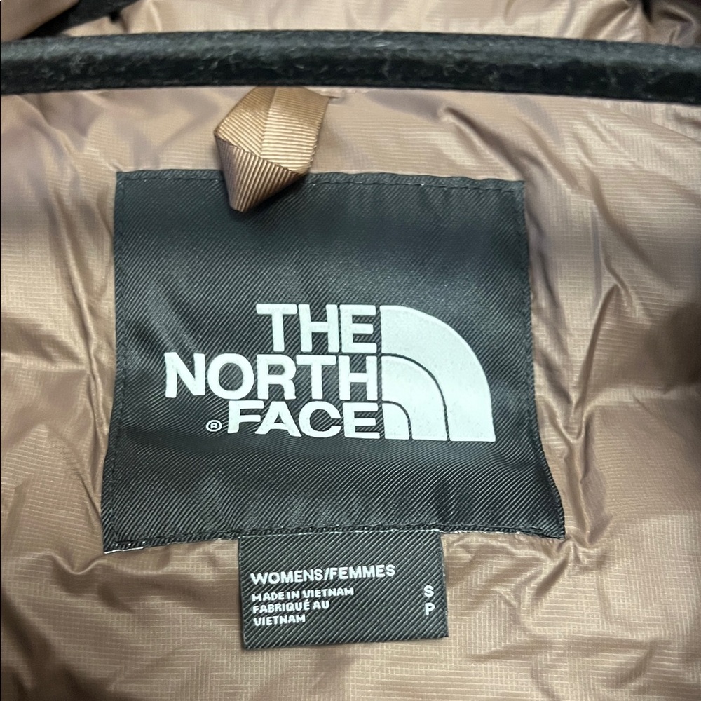 The North Face Puffer Jacket - Picture 2 of 5